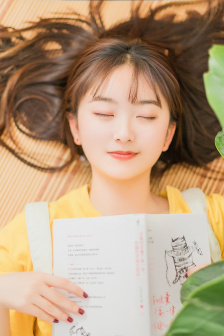 情侣晚上拔萝卜