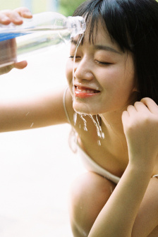 善良的嫂子的朋友5中字巴巴鱼汤饭惹人